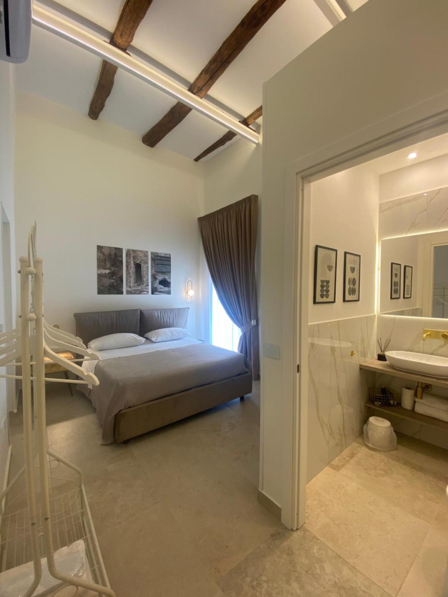 Bed and breakfast Dimora Don Pasquale Napoli Extérieur photo